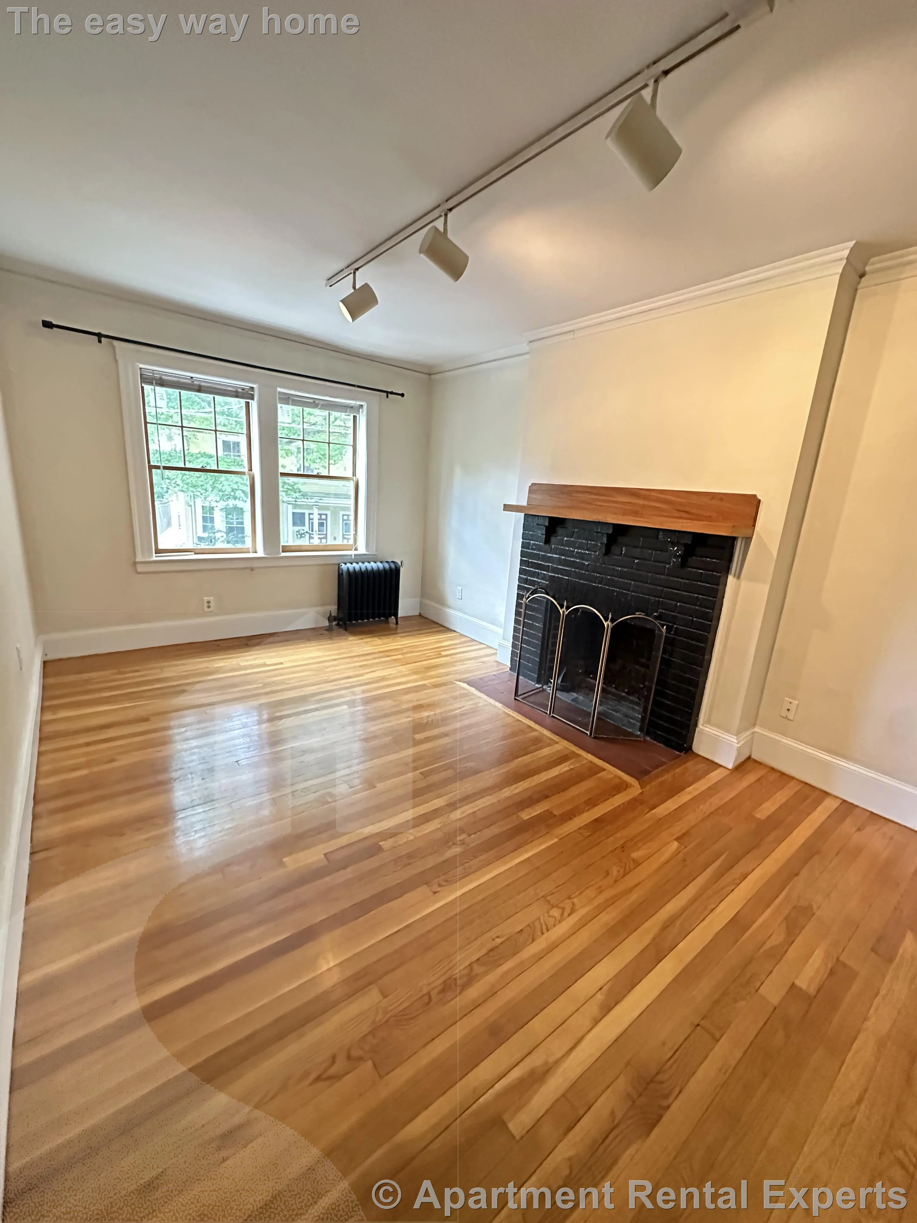 1 bed, 1 bath apartment for rent at 39 Lee St Unit 3A, Central Square — photo 1 of 7