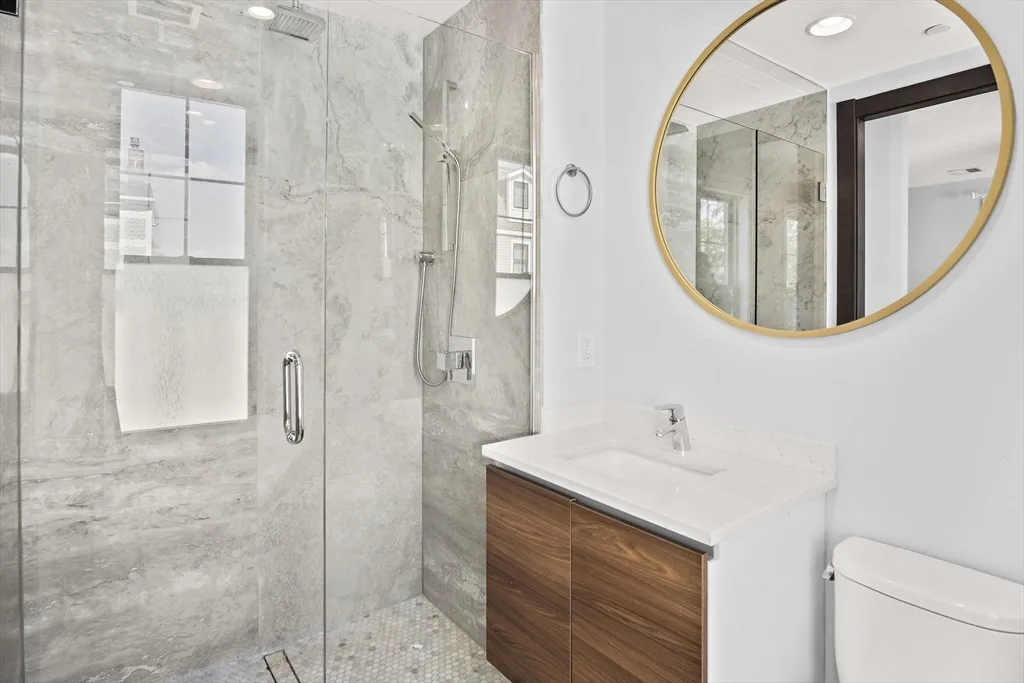 2 bed, 2 bath apartment for rent at 39 Lexington St Unit 4, Eagle Hill — photo 13 of 17