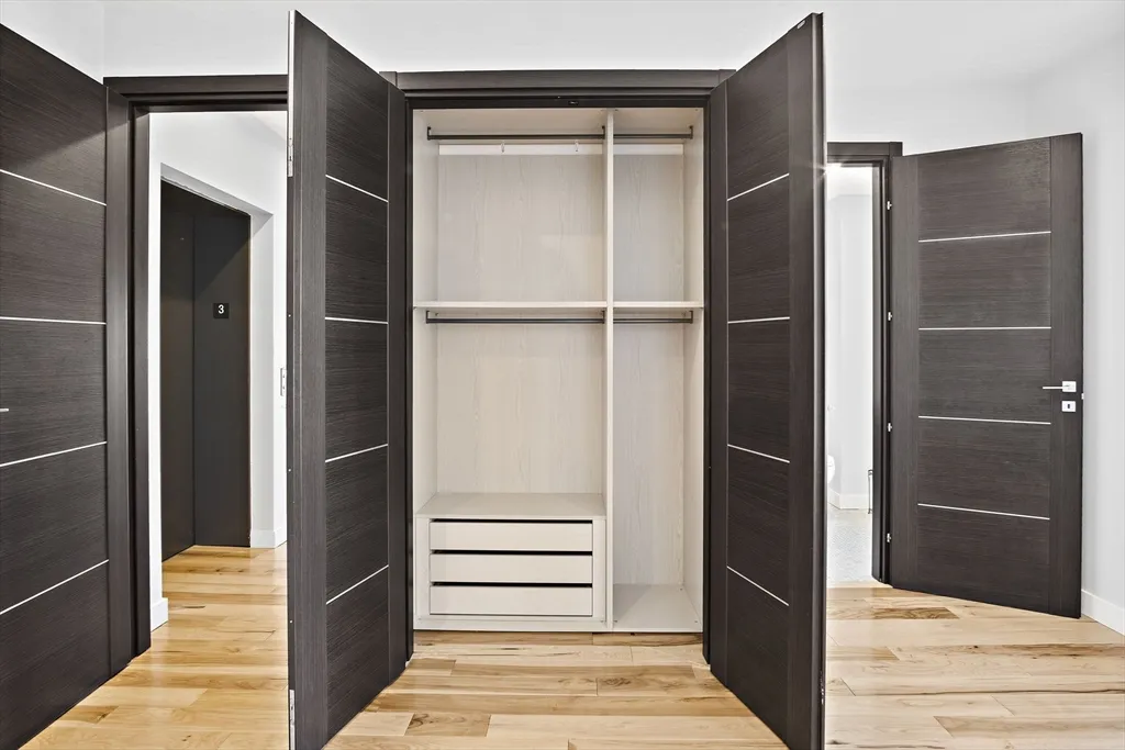 2 bed, 2 bath apartment for rent at 39 Lexington St Unit 4, Eagle Hill — photo 14 of 17