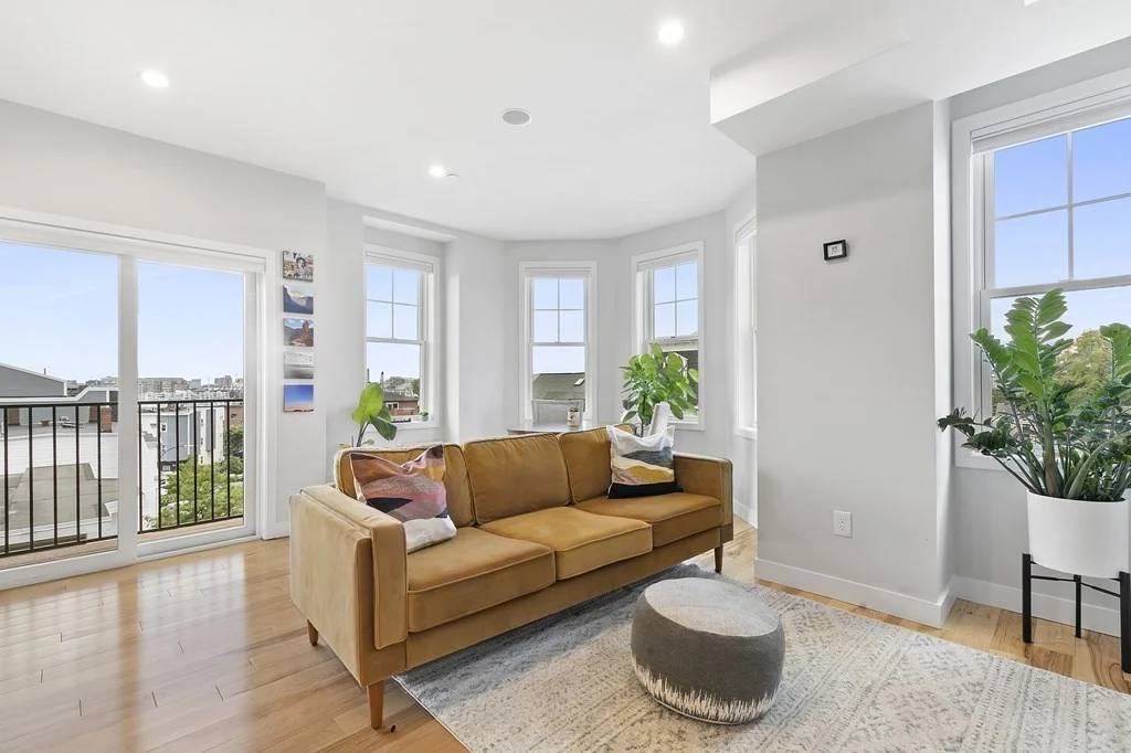 2 bed, 2 bath apartment for rent at 39 Lexington Unit 7, East Boston — photo 3 of 15