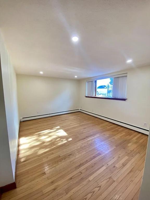 3 bed, 1 bath apartment for rent at 39 Loomis St Unit 1, Cambridge Highlands — photo 1 of 13
