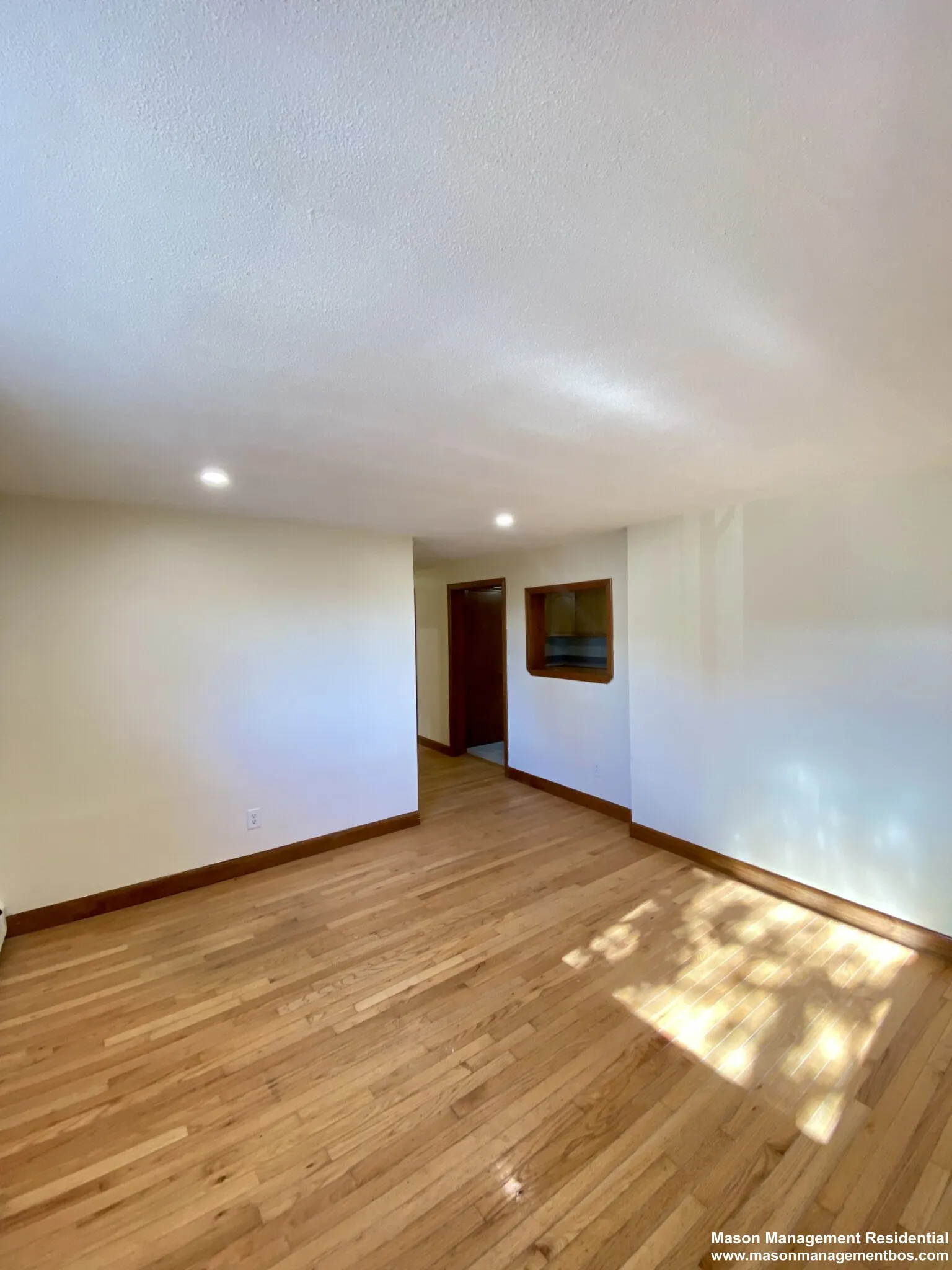 3 bed, 1 bath apartment for rent at 39 Loomis St Unit 39, Cambridge Highlands — photo 2 of 14