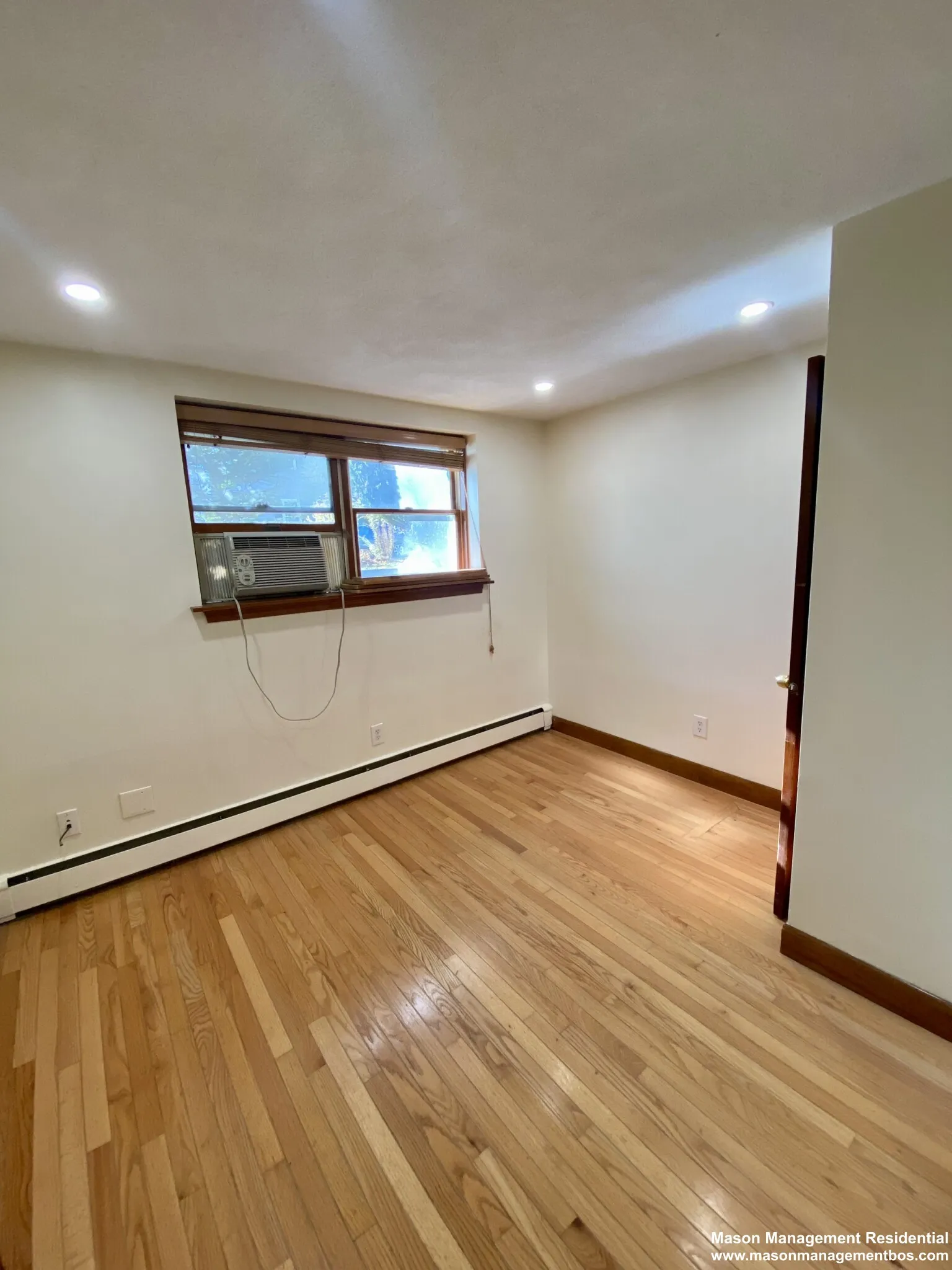 3 bed, 1 bath apartment for rent at 39 Loomis St Unit 39, Cambridge Highlands — photo 4 of 14