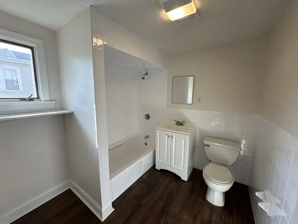 1 bed, 1 bath apartment for rent at 39 Louis St Unit 2, Chelsea — photo 12 of 14