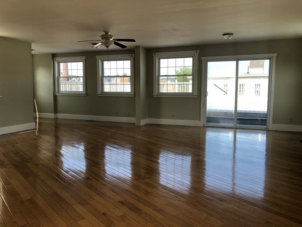 4 bed, 2 bath apartment for rent at 39 Magazine St Unit 2, Roxbury — photo 1 of 34