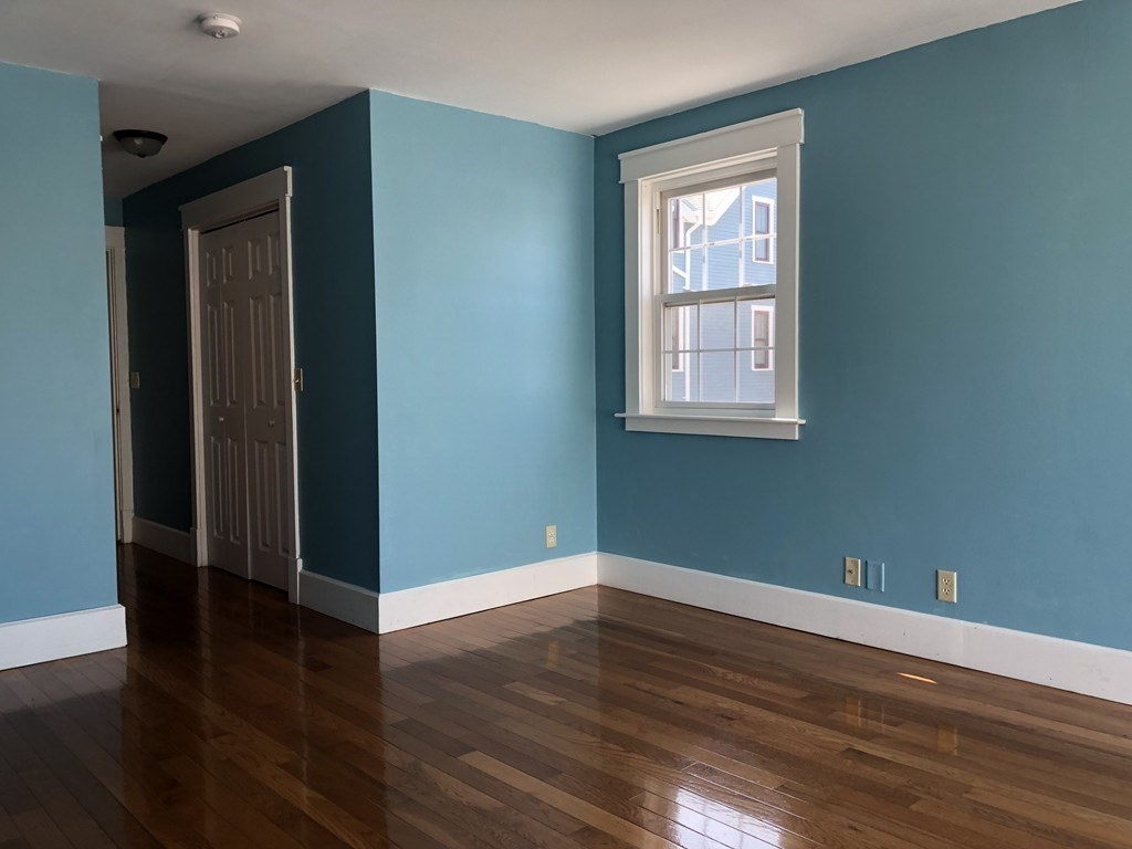 4 bed, 2 bath apartment for rent at 39 Magazine St Unit 2, Roxbury — photo 14 of 34