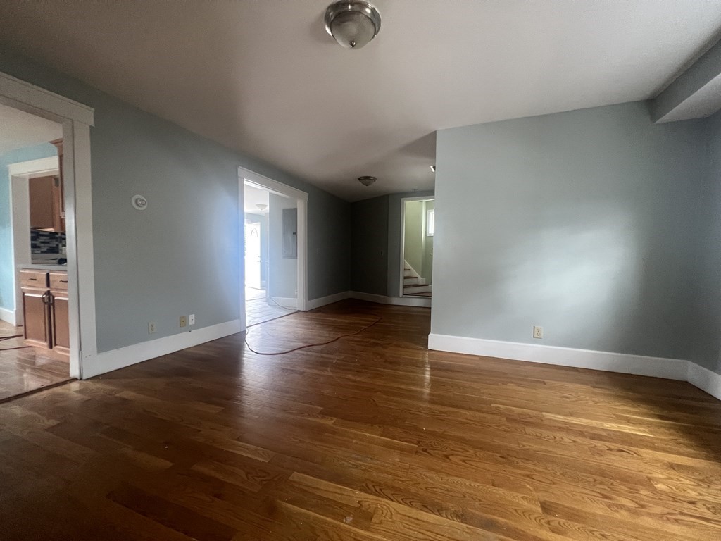 4 bed, 2 bath apartment for rent at 39 Magazine St Unit 2, Roxbury — photo 33 of 34