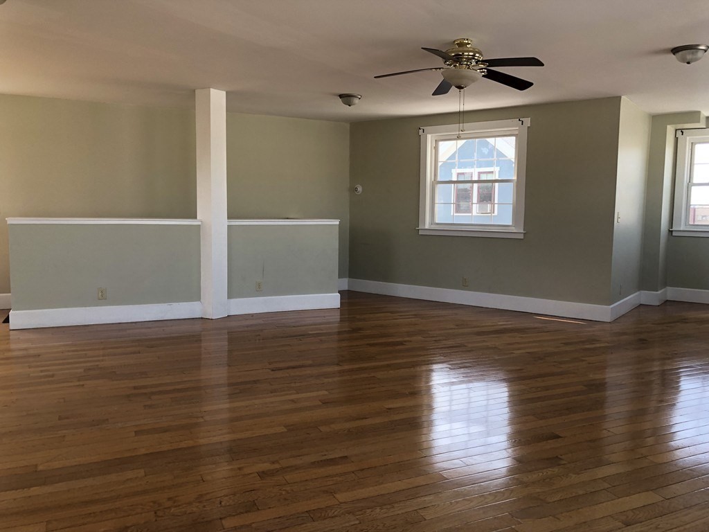 4 bed, 2 bath apartment for rent at 39 Magazine St Unit 2, Roxbury — photo 2 of 34