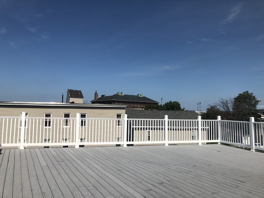 4 bed, 2 bath apartment for rent at 39 Magazine St Unit 2, Roxbury — photo 25 of 34