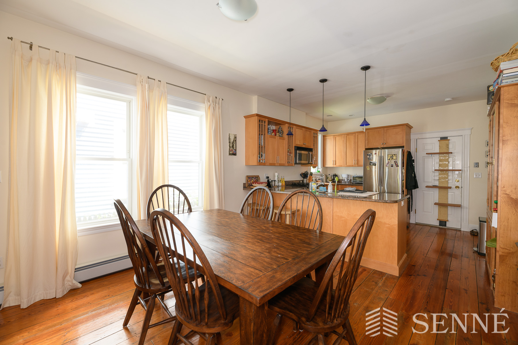 2 bed, 1 bath apartment for rent at 39 Magnolia Ave Unit 1, Mid Cambridge — photo 2 of 12