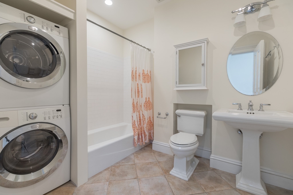 2 bed, 1 bath apartment for rent at 39 Marlborough St Unit 4, Back Bay — photo 12 of 18