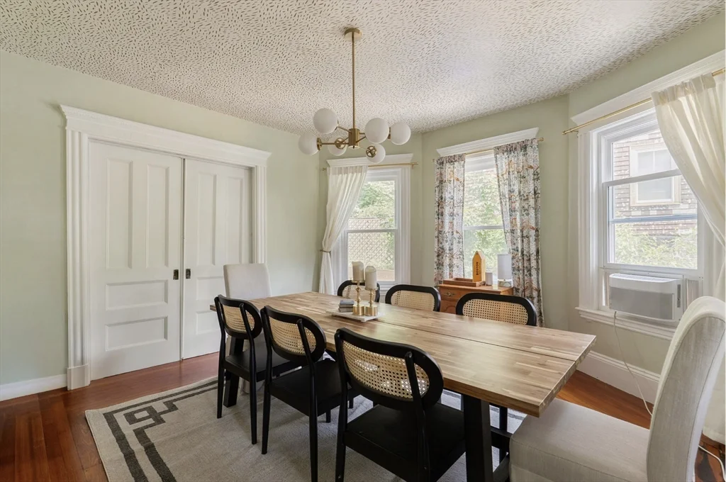 4 bed, 1 bath apartment for rent at 39 Mellen St Unit A, Dorchester — photo 4 of 11