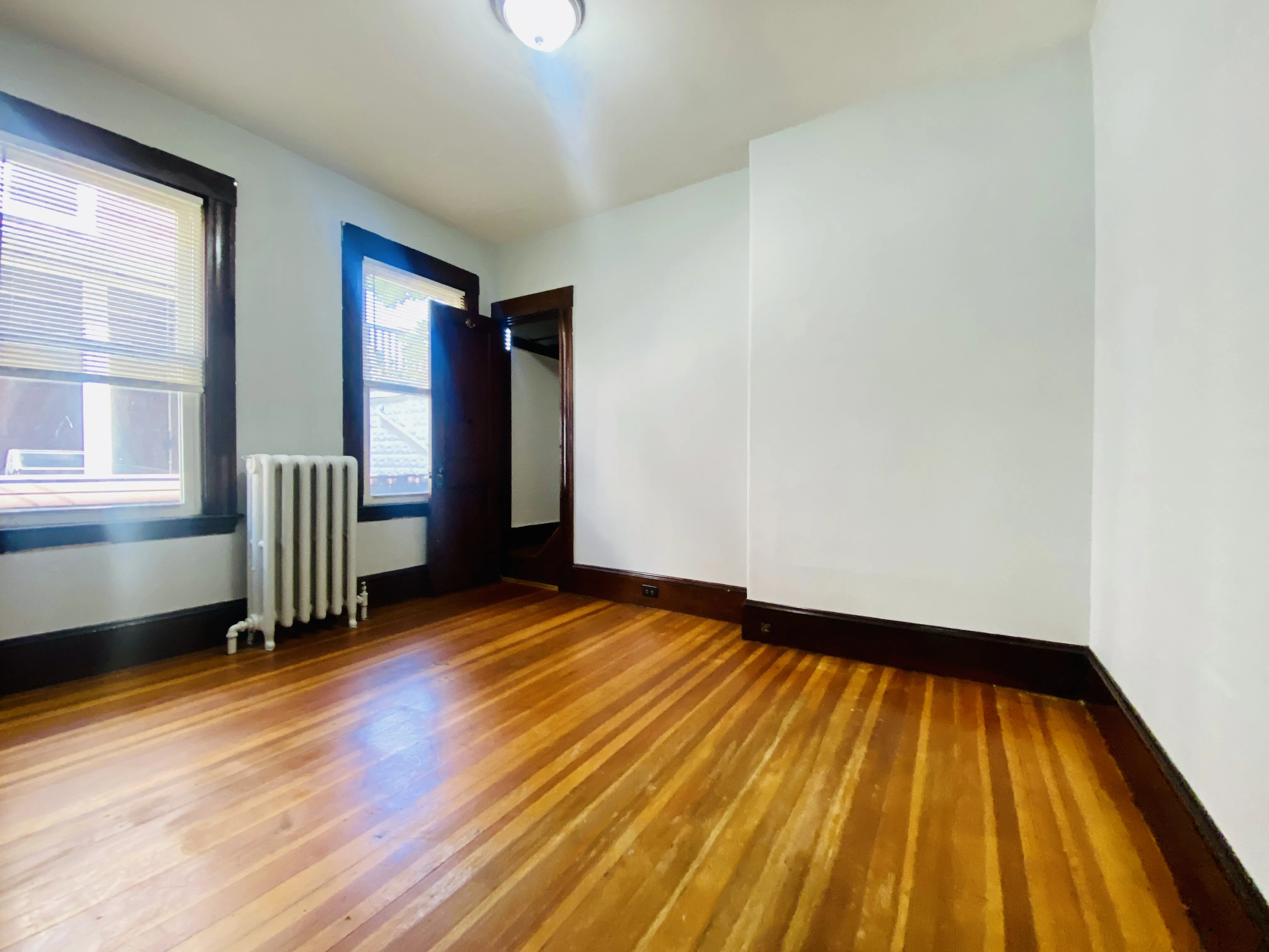3 bed, 1 bath apartment for rent at 39 Michigan Ave Unit 1, East Somerville — photo 4 of 6