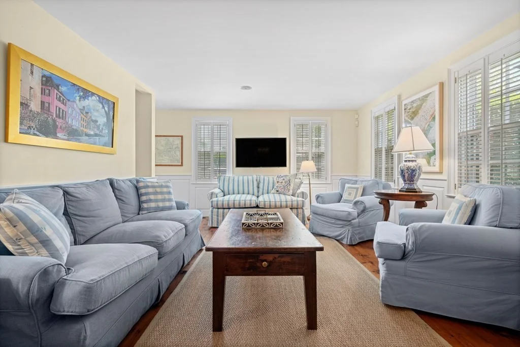 5 bed, 4+ bath apartment for rent at 39 Milk St, Nantucket — photo 12 of 22