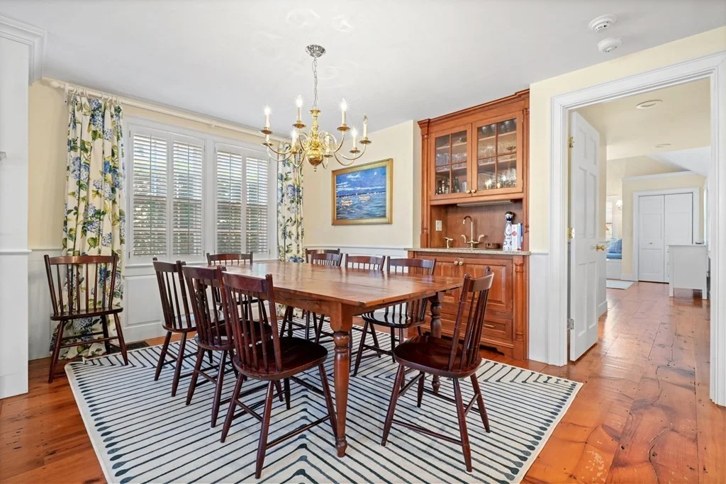5 bed, 4+ bath apartment for rent at 39 Milk St, Nantucket — photo 11 of 22