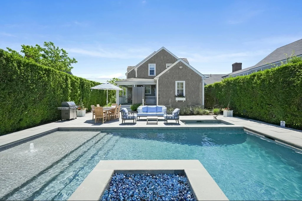 5 bed, 4+ bath apartment for rent at 39 Milk St, Nantucket — photo 1 of 22