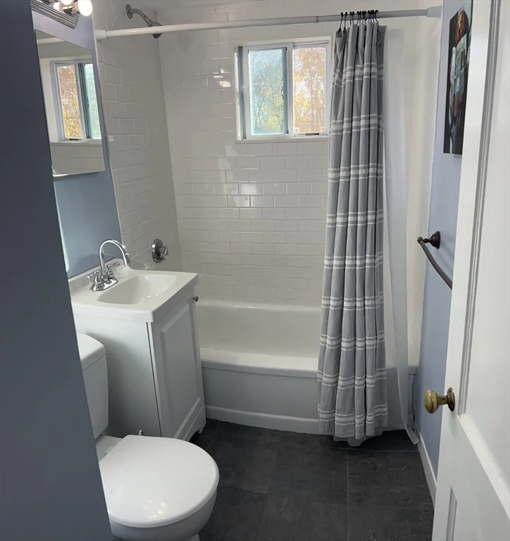 2 bed, 1 bath apartment for rent at 39 Millstone Rd Unit 2, Hyde Park — photo 6 of 9
