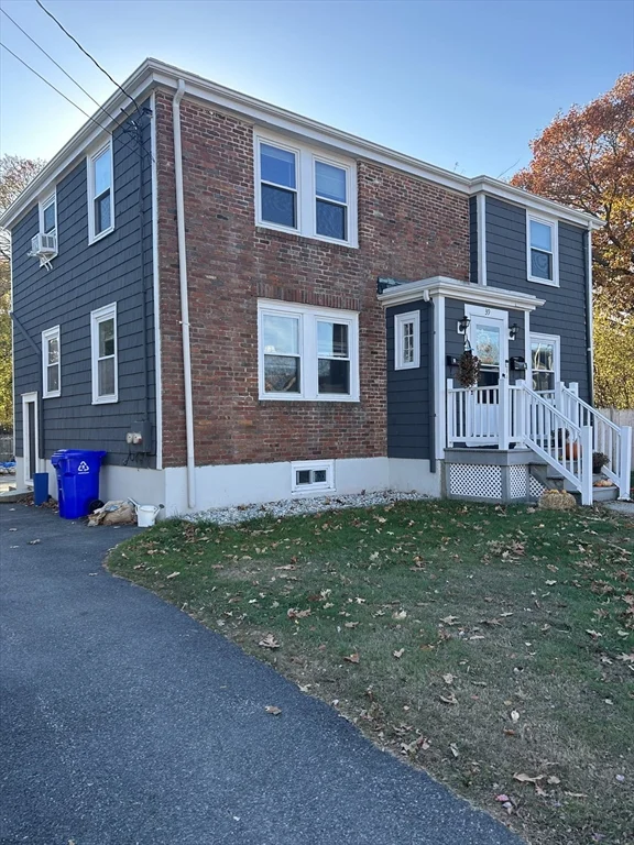 2 bed, 1 bath apartment for rent at 39 Millstone Rd Unit 2, Hyde Park