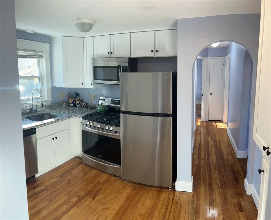 2 bed, 1 bath apartment for rent at 39 Millstone Rd Unit 2, Hyde Park — photo 5 of 9
