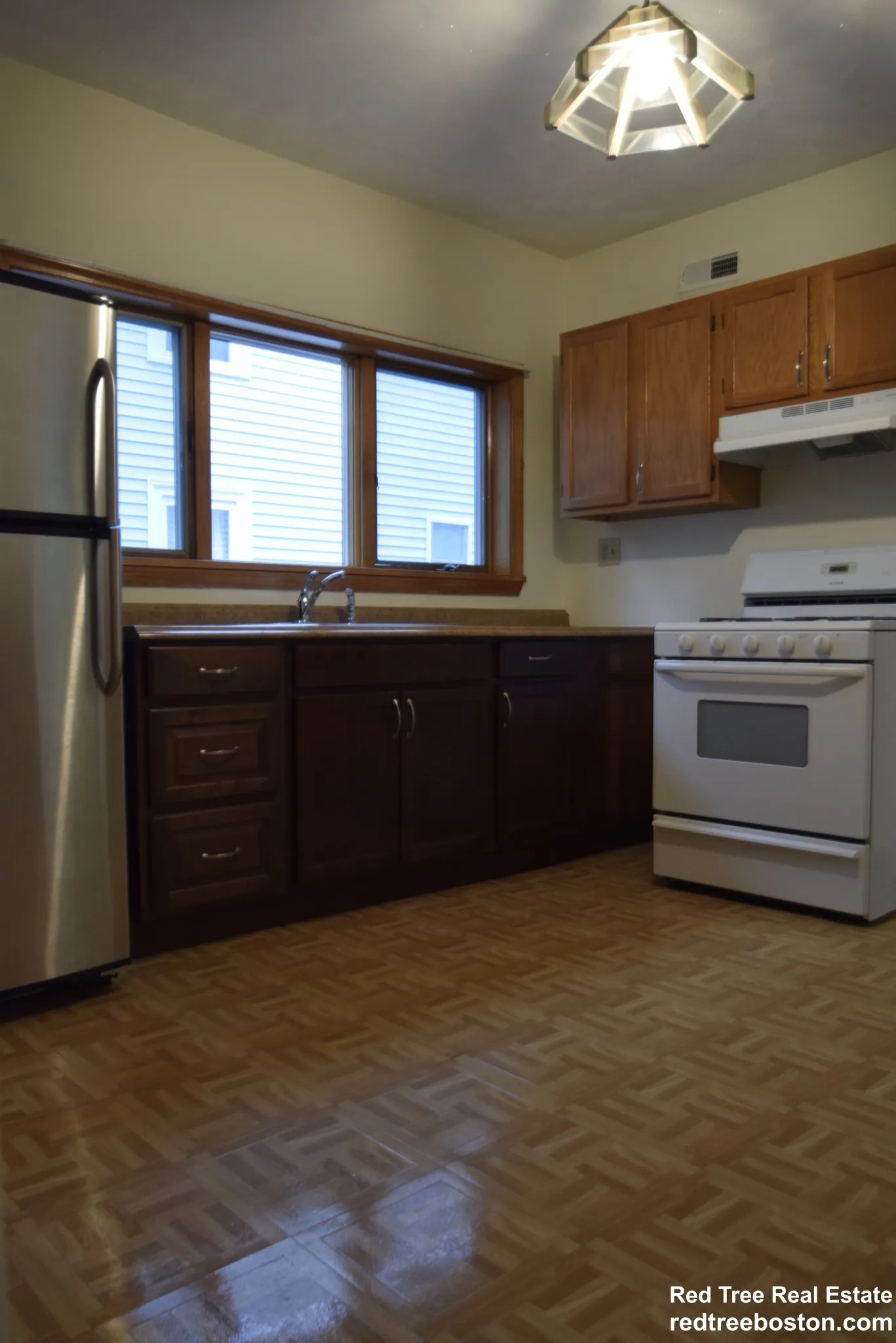 2 bed, 1 bath apartment for rent at 39 Montfern Ave Unit 2, Brighton — photo 29 of 39