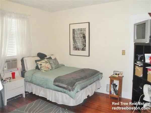 2 bed, 1 bath apartment for rent at 39 Montfern Ave Unit 2, Brighton — photo 15 of 39