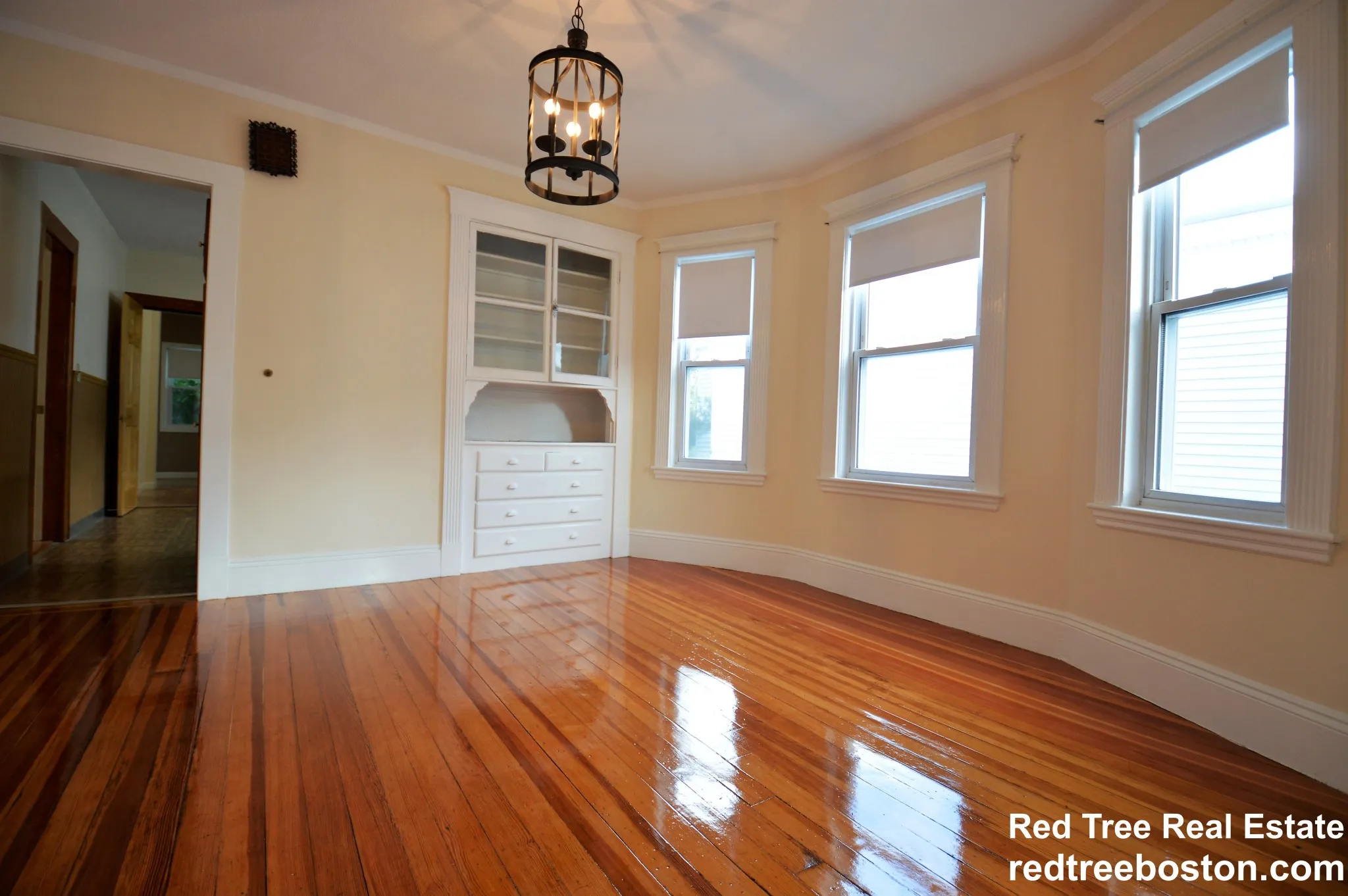 2 bed, 1 bath apartment for rent at 39 Montfern Ave Unit 3, Brighton — photo 4 of 21