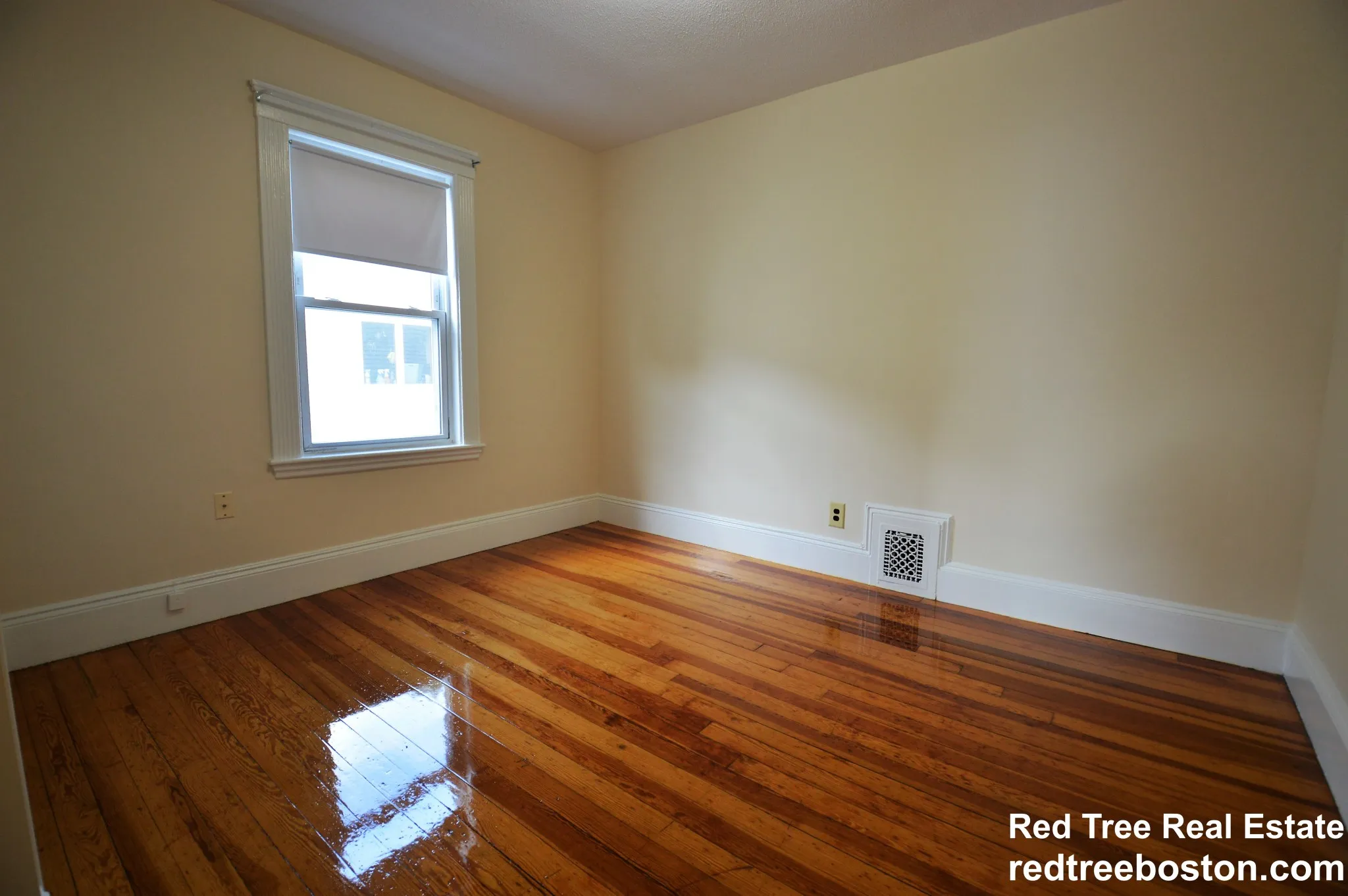 2 bed, 1 bath apartment for rent at 39 Montfern Ave Unit 3, Brighton — photo 9 of 21