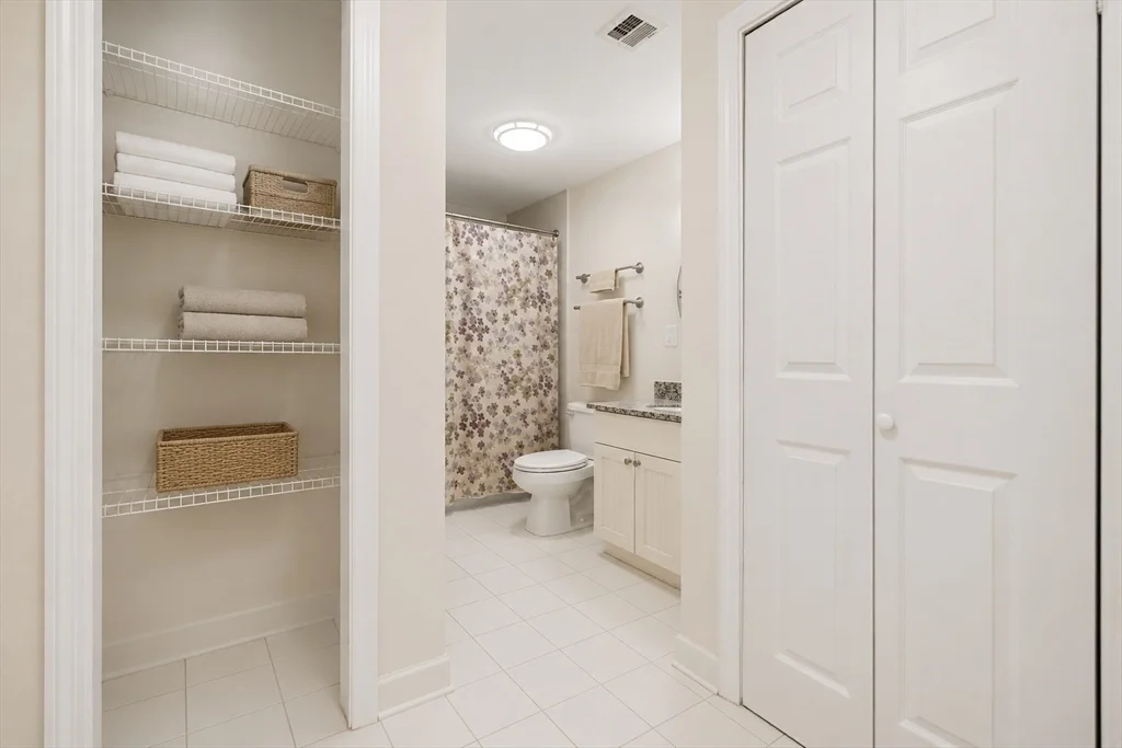 3 bed, 1 bath apartment for rent at 39 Montgomery St Unit 3, North Cambridge — photo 6 of 11