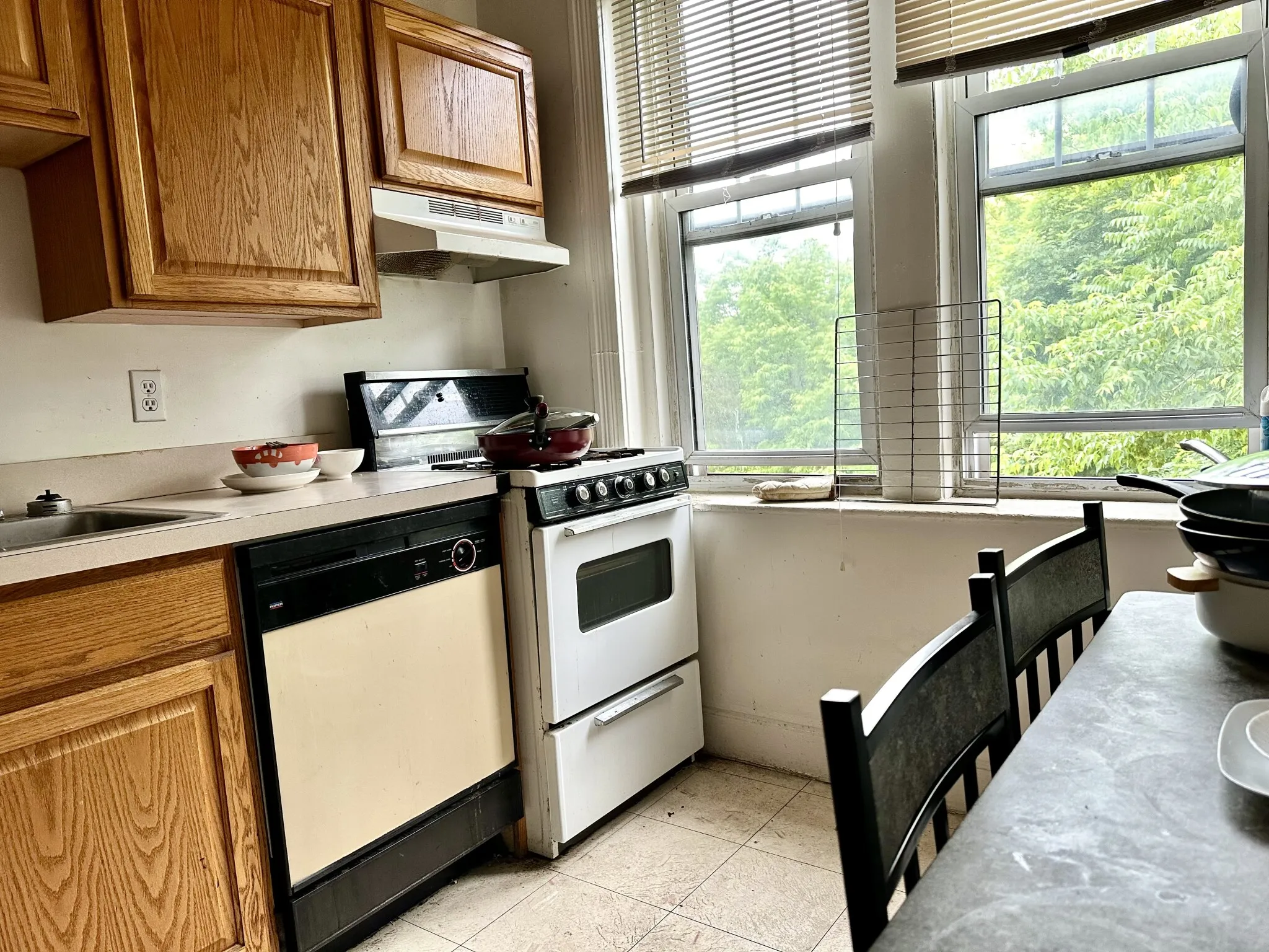 2 bed, 1 bath apartment for rent at 39 Mount Hood Rd Unit 10, Brighton — photo 20 of 37