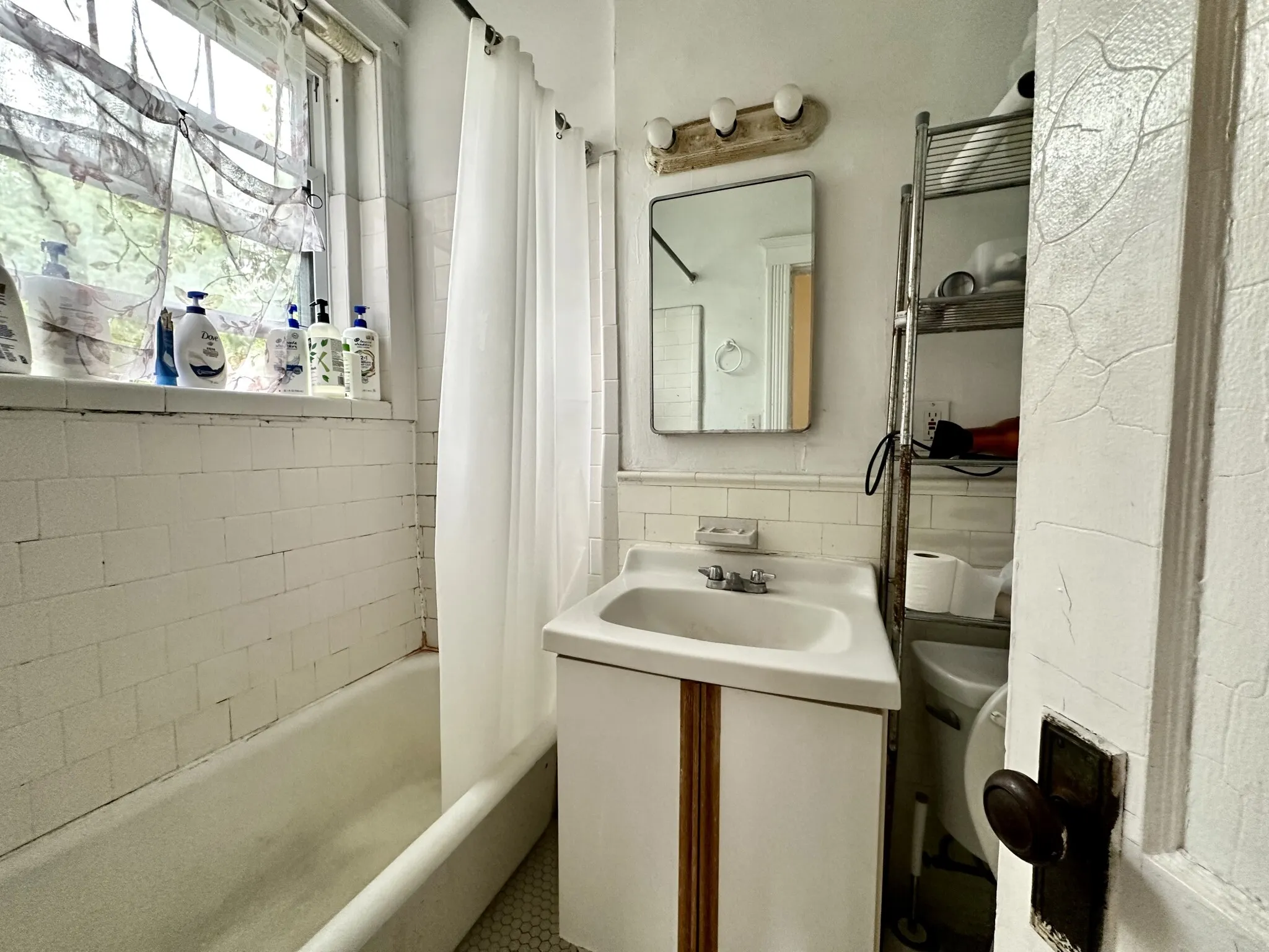2 bed, 1 bath apartment for rent at 39 Mount Hood Rd Unit 10, Brighton — photo 19 of 37