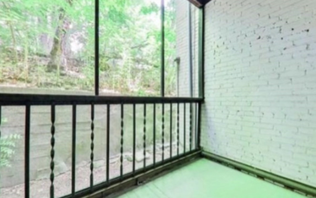 2 bed, 1 bath apartment for rent at 39 Mount Hood Rd Unit 3, Brighton — photo 7 of 7
