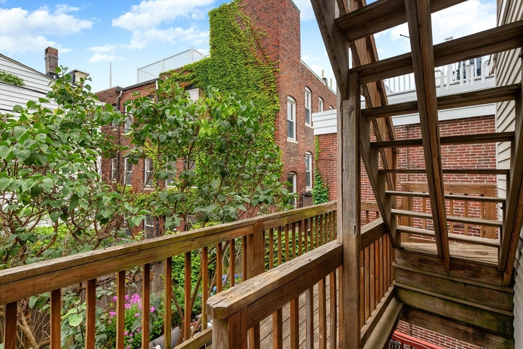2 bed, 1 bath apartment for rent at 39 Mt Vernon St Unit 2, Charlestown — photo 11 of 12