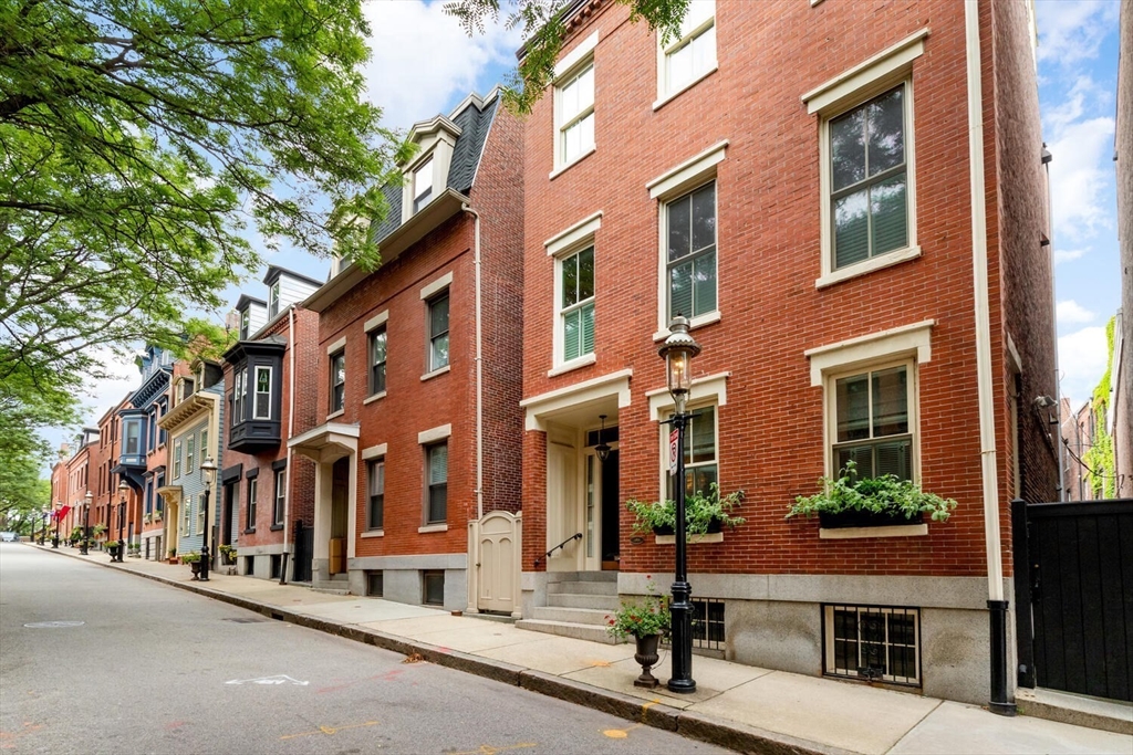 2 bed, 1 bath apartment for rent at 39 Mt Vernon St Unit 2, Charlestown — photo 12 of 12