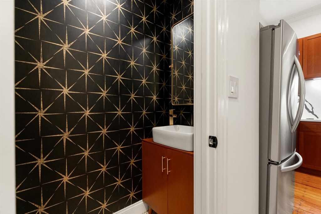 2 bed, 1 bath apartment for rent at 39 Mt Vernon St Unit 2, Charlestown — photo 6 of 12