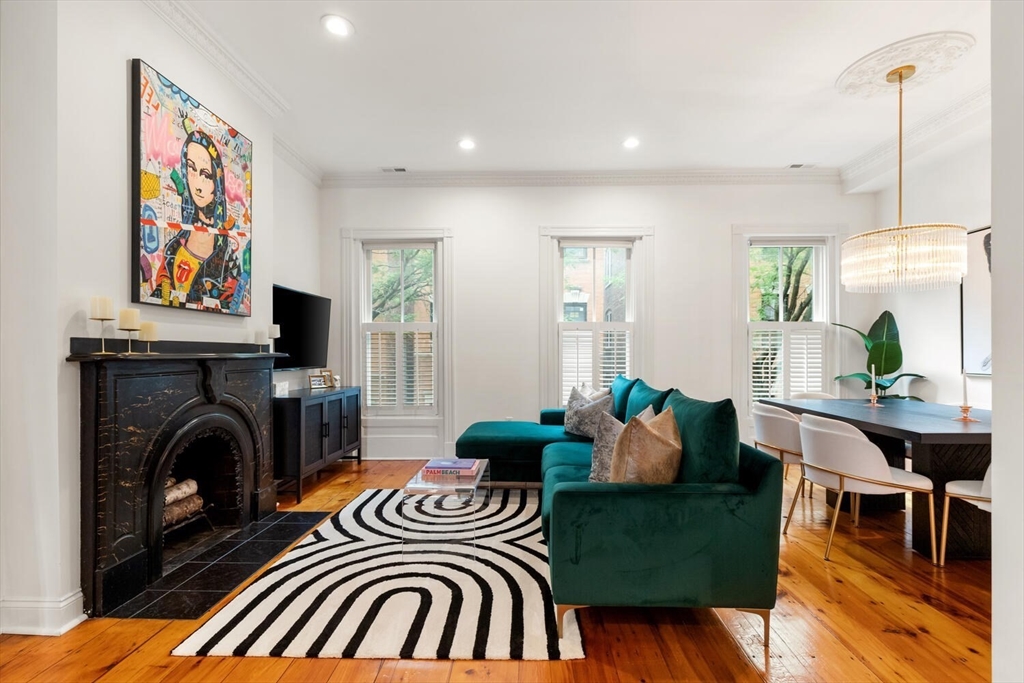 2 bed, 1 bath apartment for rent at 39 Mt Vernon St Unit 2, Charlestown — photo 1 of 12