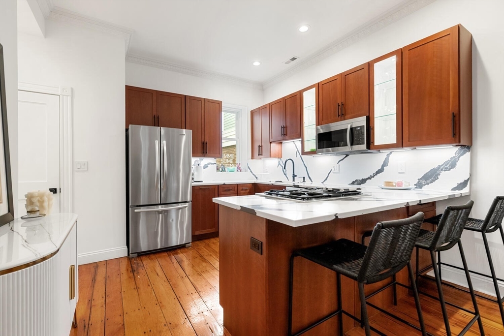 2 bed, 1 bath apartment for rent at 39 Mt Vernon St Unit 2, Charlestown — photo 5 of 12