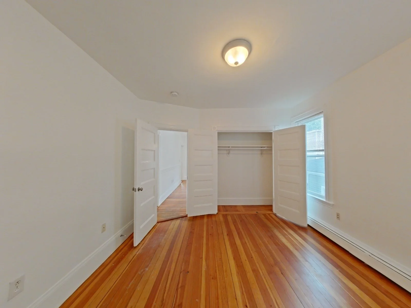 3 bed, 1 bath apartment for rent at 39 Newport St Unit 1, Dorchester — photo 2 of 13