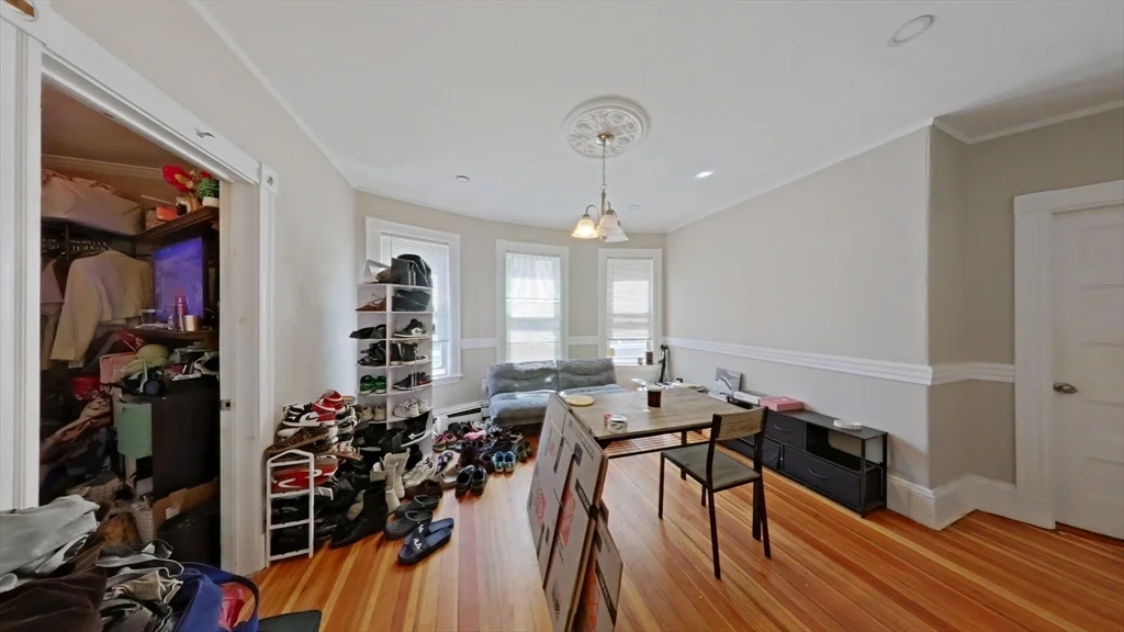 3 bed, 1 bath apartment for rent at 39 Newport St Unit 2, Dorchester — photo 2 of 7