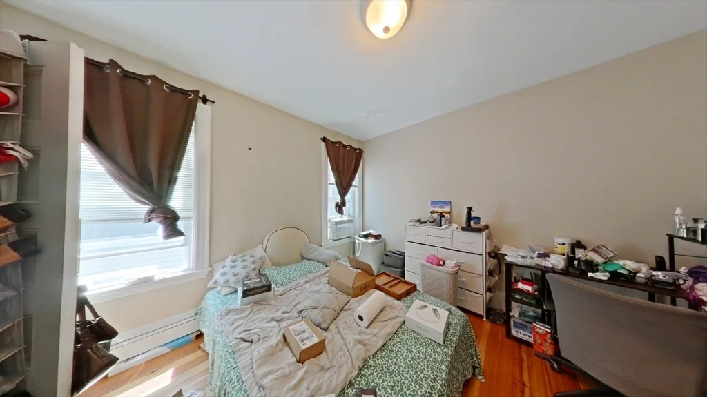 3 bed, 1 bath apartment for rent at 39 Newport St Unit 2, Dorchester — photo 4 of 7