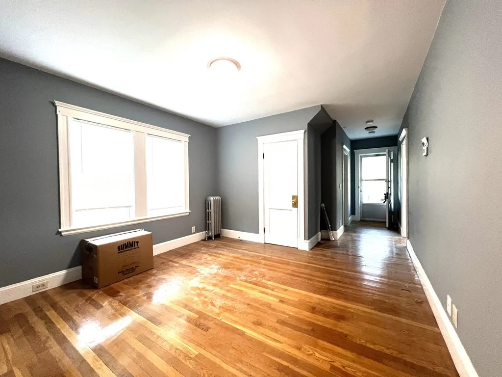 3 bed, 1.5 bath apartment for rent at 39 North Crescent Circuit Unit 1, Brighton — photo 5 of 9