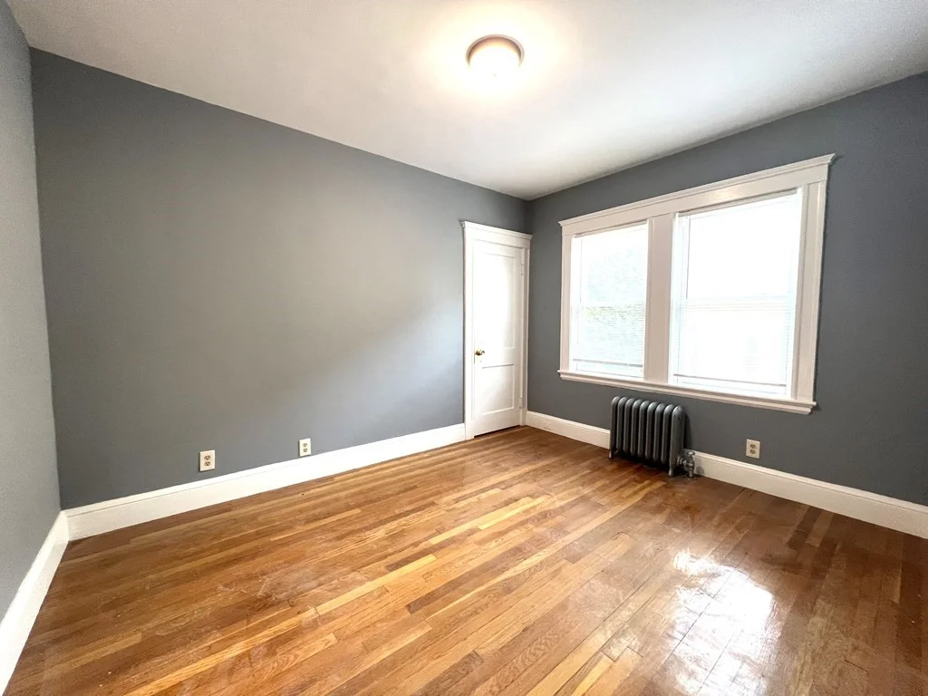 3 bed, 1.5 bath apartment for rent at 39 North Crescent Circuit Unit 1, Brighton — photo 4 of 9
