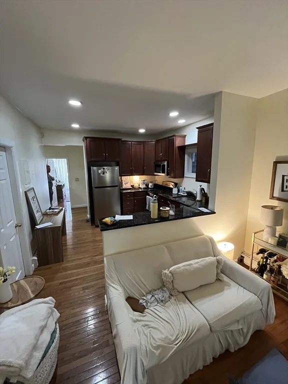 3 bed, 2 bath apartment for rent at 39 O St Unit 1, South Boston — photo 2 of 26