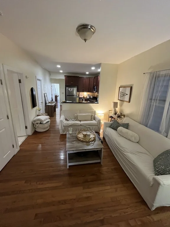 3 bed, 2 bath apartment for rent at 39 O St Unit 1, South Boston — photo 3 of 26