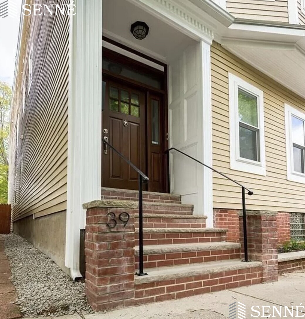 4 bed, 3 bath apartment for rent at 39 O St Unit 2, South Boston — photo 11 of 45