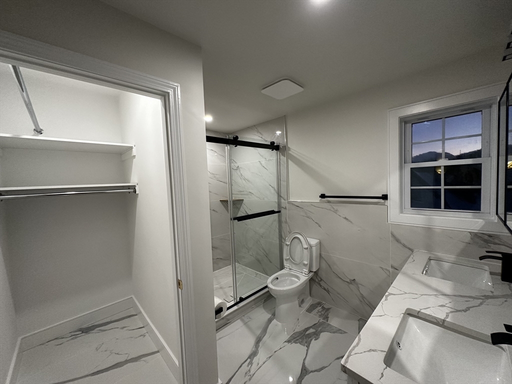 3 bed, 2 bath apartment for rent at 39 Park St Unit 2, Quincy — photo 10 of 12