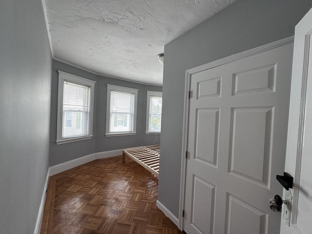 3 bed, 2 bath apartment for rent at 39 Park St Unit 2, Quincy — photo 8 of 12