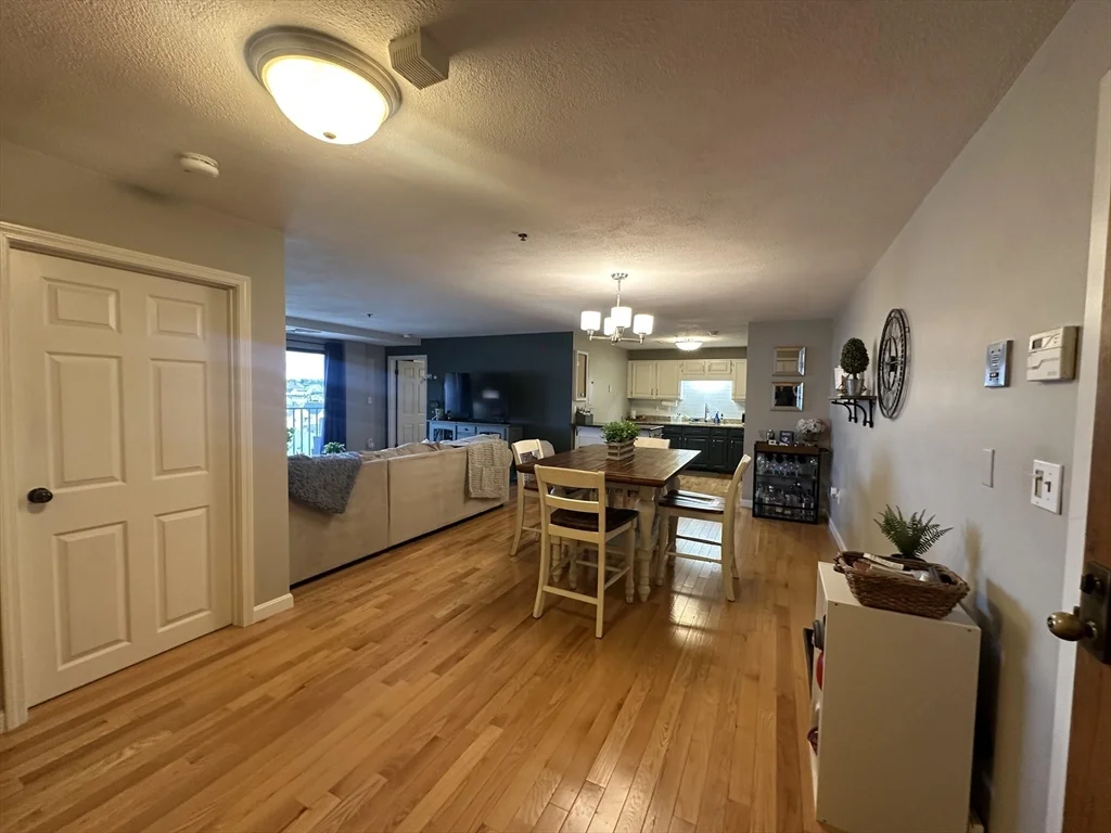 2 bed, 2 bath apartment for rent at 39 Parlin St Unit 605, Everett — photo 9 of 22