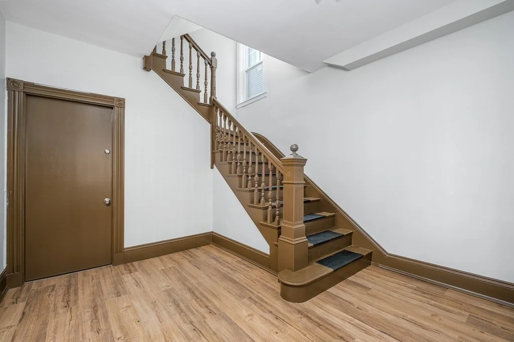 2 bed, 1 bath apartment for rent at 39 Perry St Unit 1, Coolidge Corner — photo 2 of 21