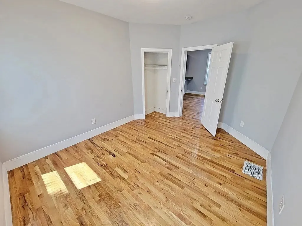 3 bed, 1 bath apartment for rent at 39 Pinckney St Unit 1, East Somerville — photo 7 of 9