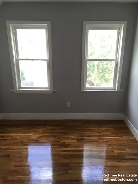 3 bed, 1 bath apartment for rent at 39 Pinckney St Unit 3, East Somerville — photo 5 of 12